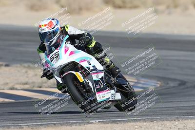 media/Dec-07-2025-CVMA (Sun) [[3e7d2de5dc]]/Race 7-Formula Lightweight Twins Shootout/